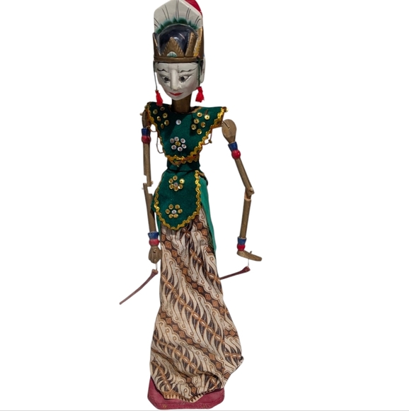 INDONESIAN Dancing RodPuppet Doll Wayang Gole Handcrafted Wood Arm Red Green - Picture 9 of 13
